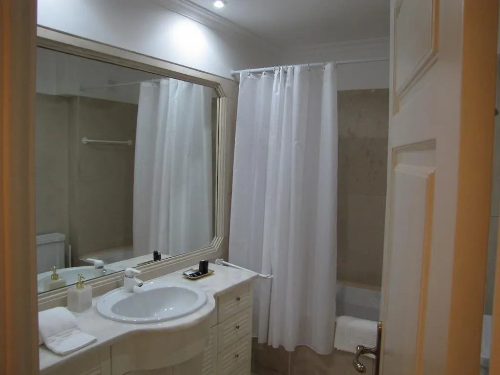 Jardim Das Flores Luxury Apartment Lisbon